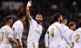 足球独家爆料资讯最新,足球界惊天转会内幕大曝光！