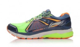 李宁跑鞋最新爆料事件是真的吗,真相揭秘还是网络谣言？